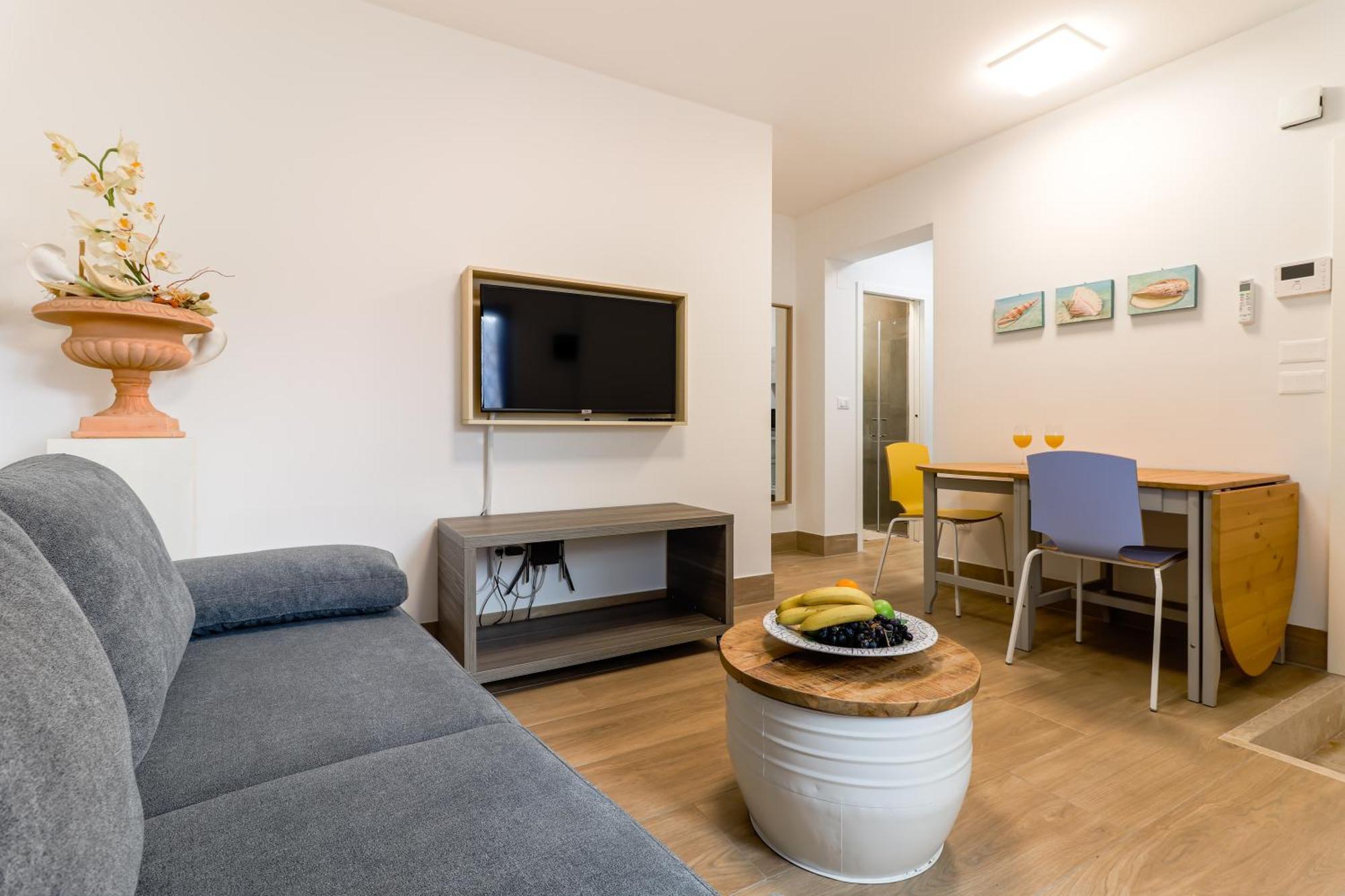 Casanova Apartments - Viewpoint เวอร์ซาร์ ภายนอก รูปภาพ