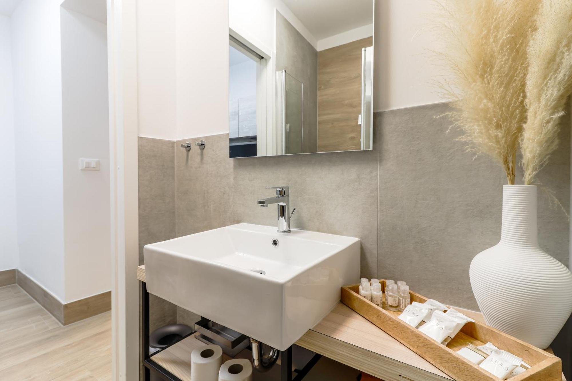 Casanova Apartments - Viewpoint เวอร์ซาร์ ภายนอก รูปภาพ