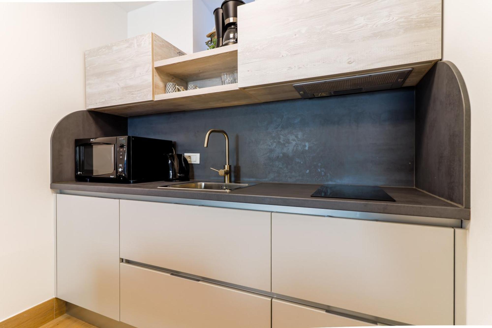 Casanova Apartments - Viewpoint เวอร์ซาร์ ภายนอก รูปภาพ