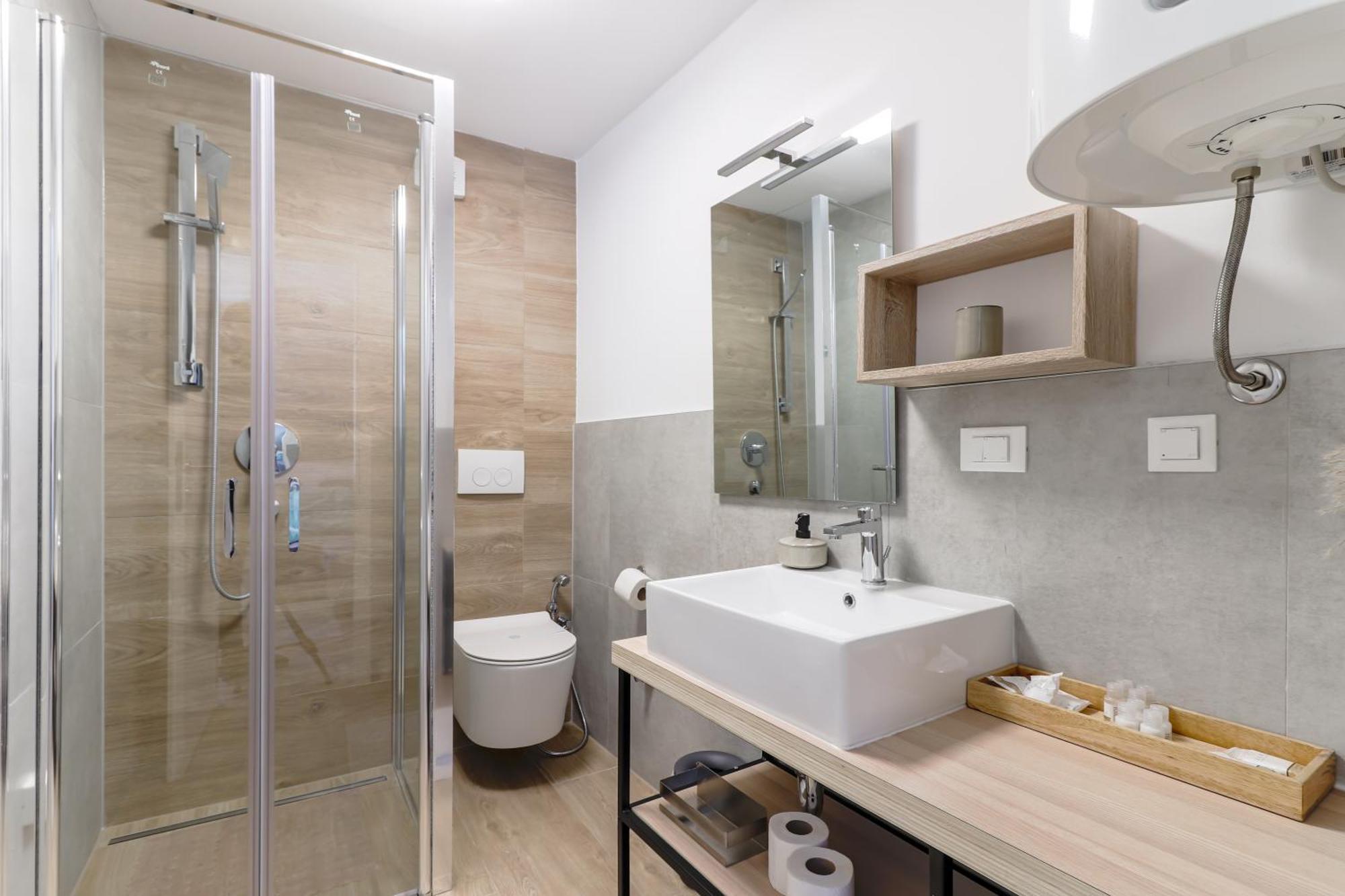 Casanova Apartments - Viewpoint เวอร์ซาร์ ภายนอก รูปภาพ