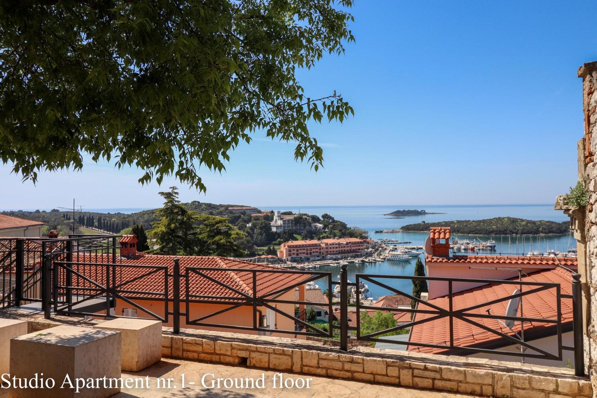 Casanova Apartments - Viewpoint เวอร์ซาร์ ภายนอก รูปภาพ