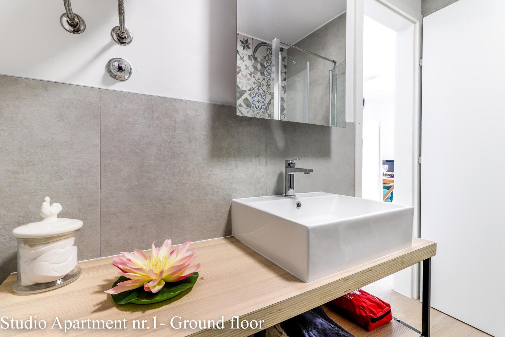 Casanova Apartments - Viewpoint เวอร์ซาร์ ภายนอก รูปภาพ