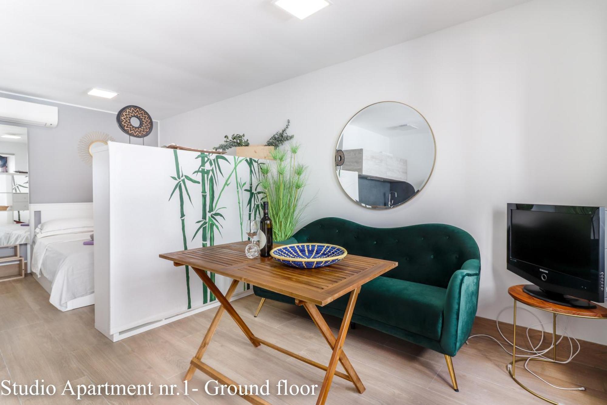 Casanova Apartments - Viewpoint เวอร์ซาร์ ภายนอก รูปภาพ